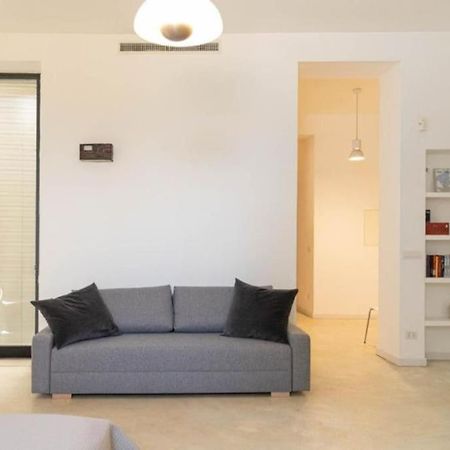 Seaside Refuge - Always Holiday Apartment Бари Екстериор снимка