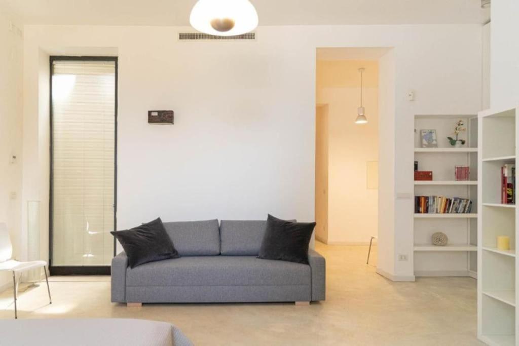 Seaside Refuge - Always Holiday Apartment Бари Екстериор снимка