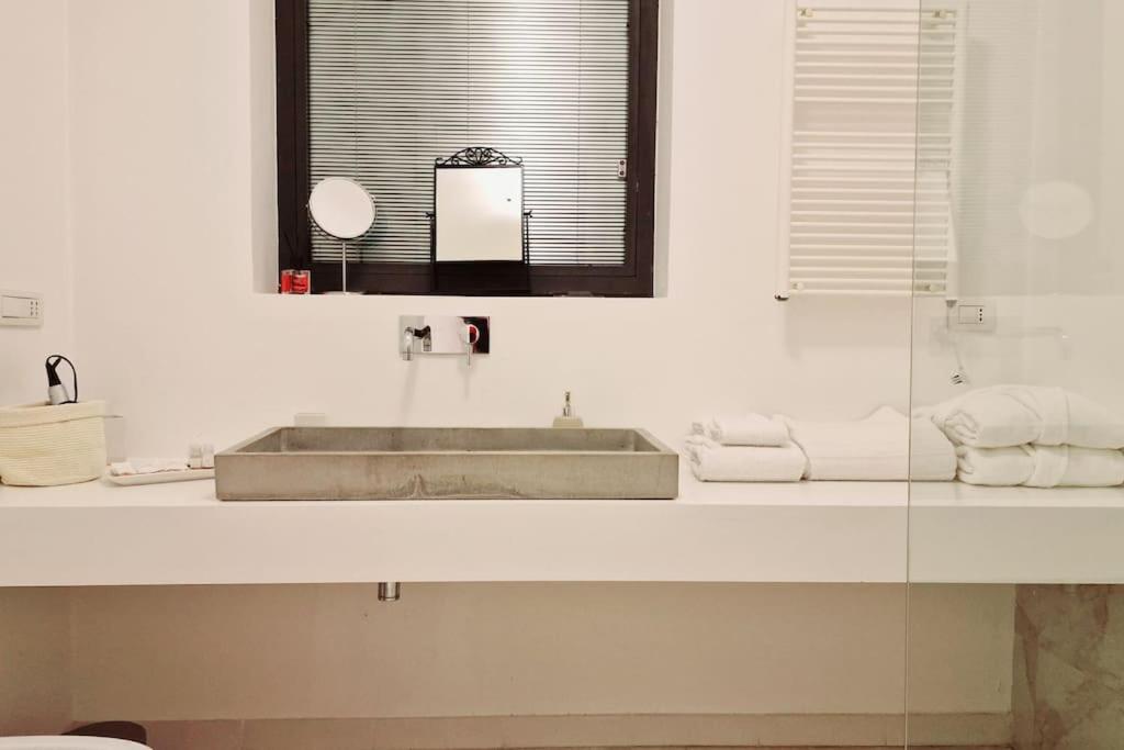 Seaside Refuge - Always Holiday Apartment Бари Екстериор снимка